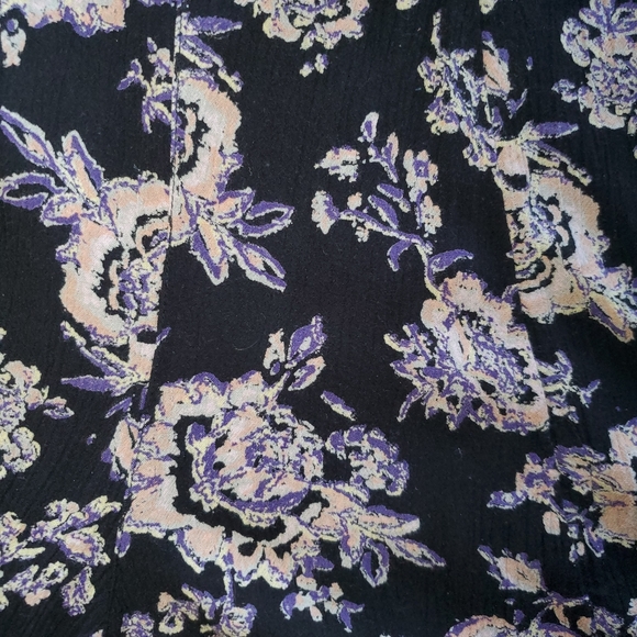 Billabong Floral Romper - Picture 12 of 12